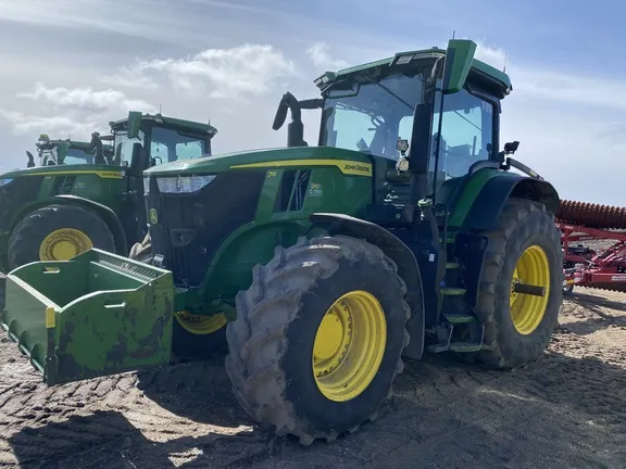 2024 John Deere 7R 210