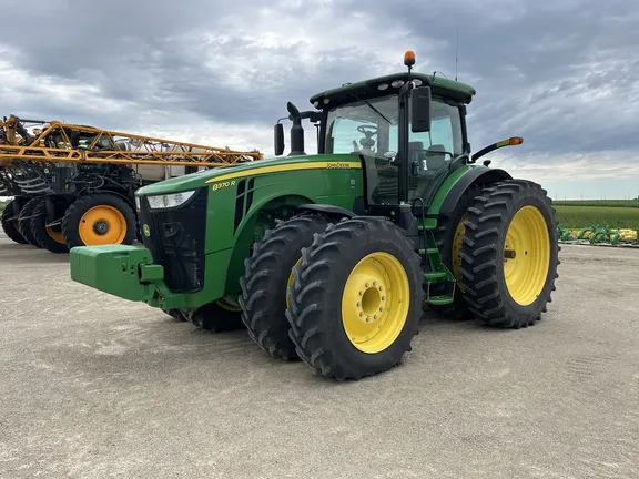 2018 John Deere 8370R