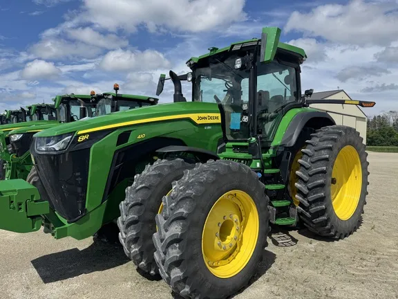 2023 John Deere 8R 410