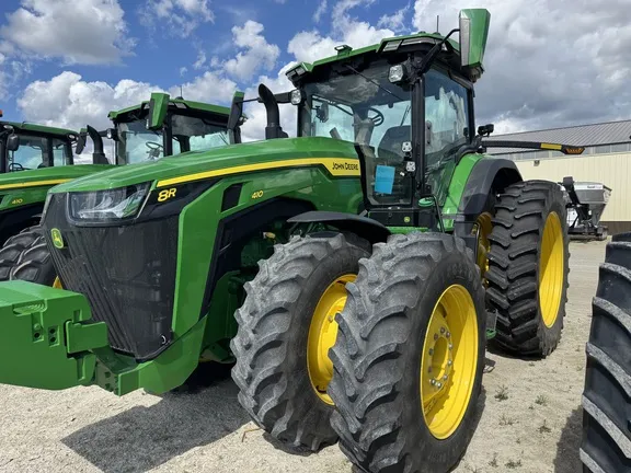 2023 John Deere 8R 410