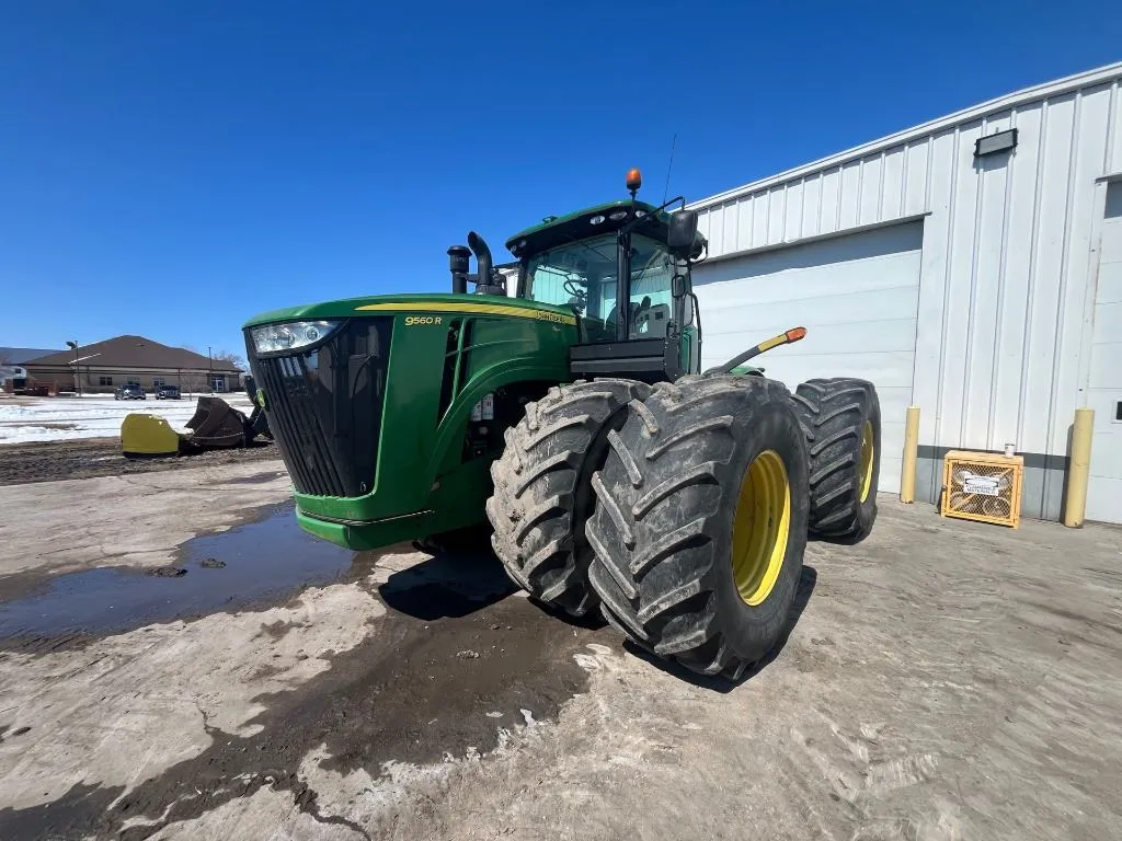 2012 John Deere 9560R