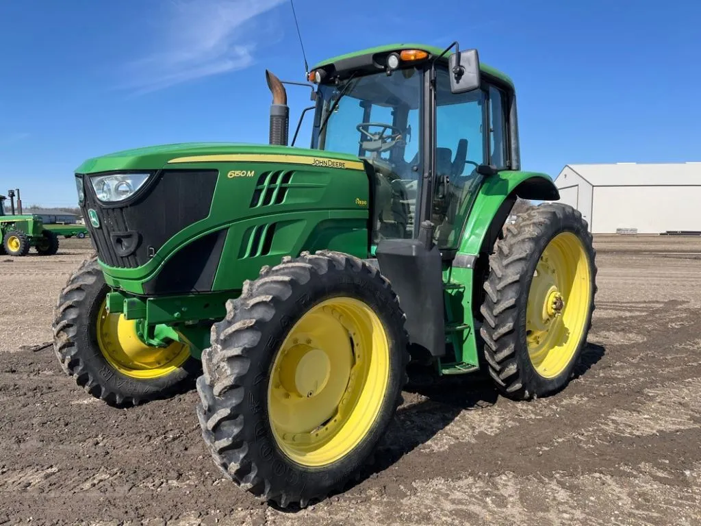 2013 John Deere 6150M