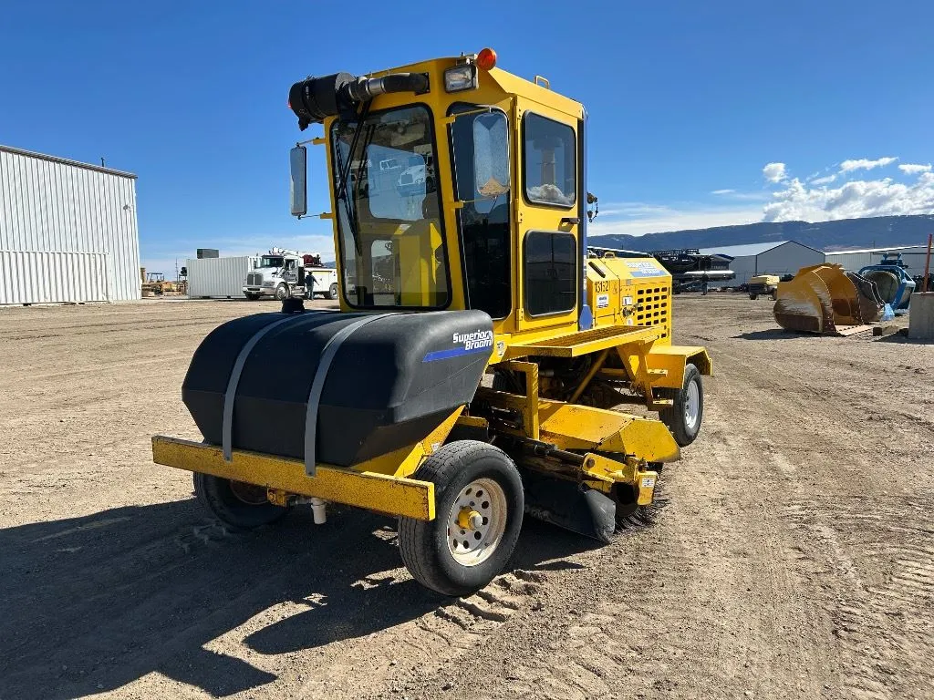 2017 Superior Broom DT80JD