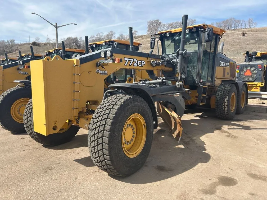 2018 John Deere 772G