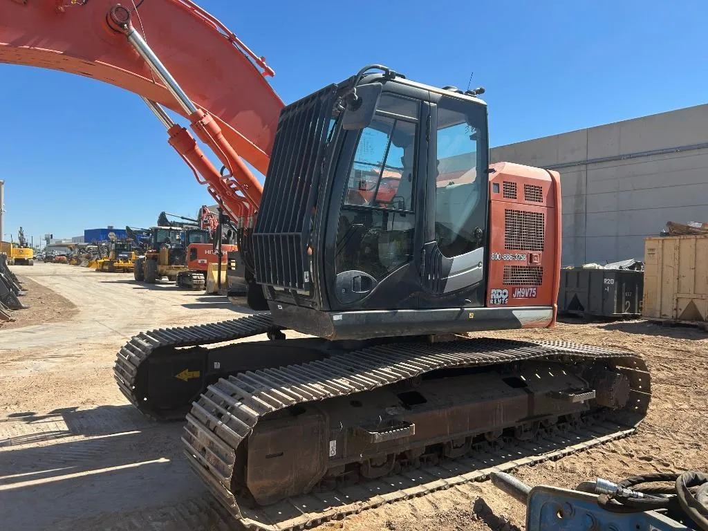 2019 Hitachi 245G