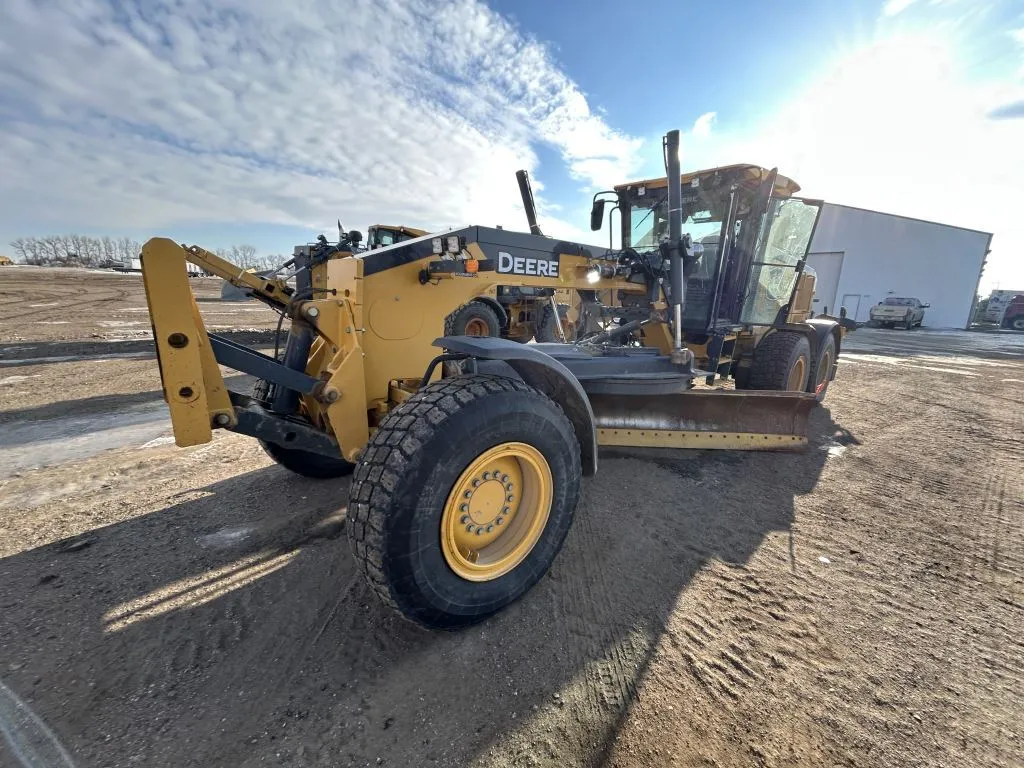2020 John Deere 772G