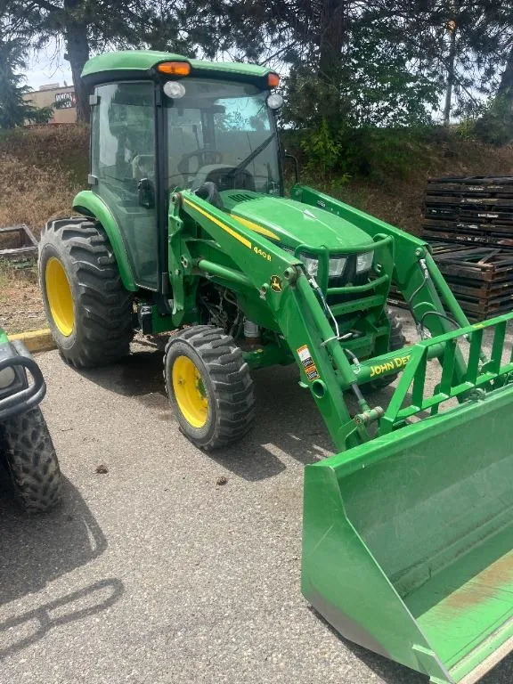 2021 John Deere 4052R