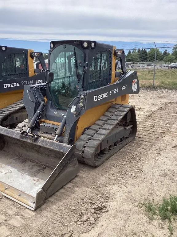 2023 John Deere 325G