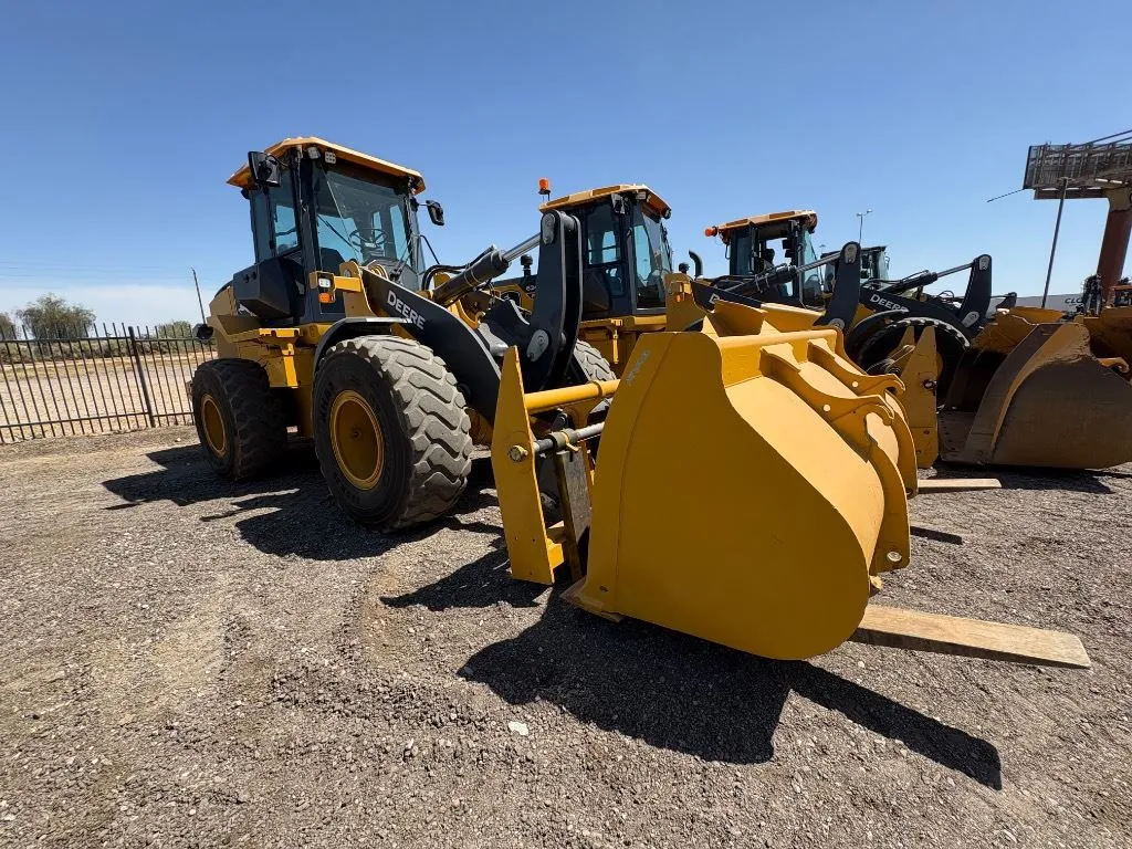 2023 John Deere 624P