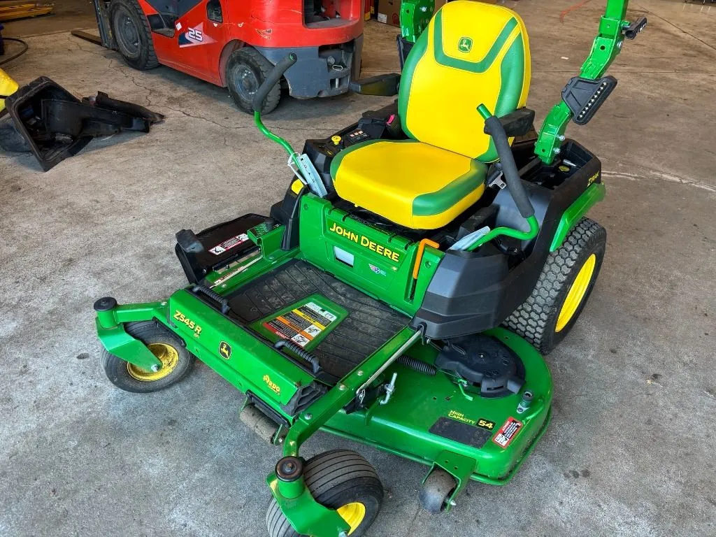 2024 John Deere Z545R