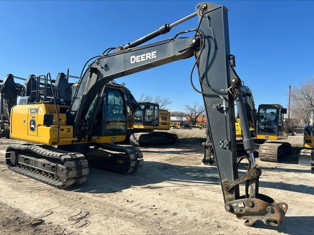 2022 John Deere 130GLC