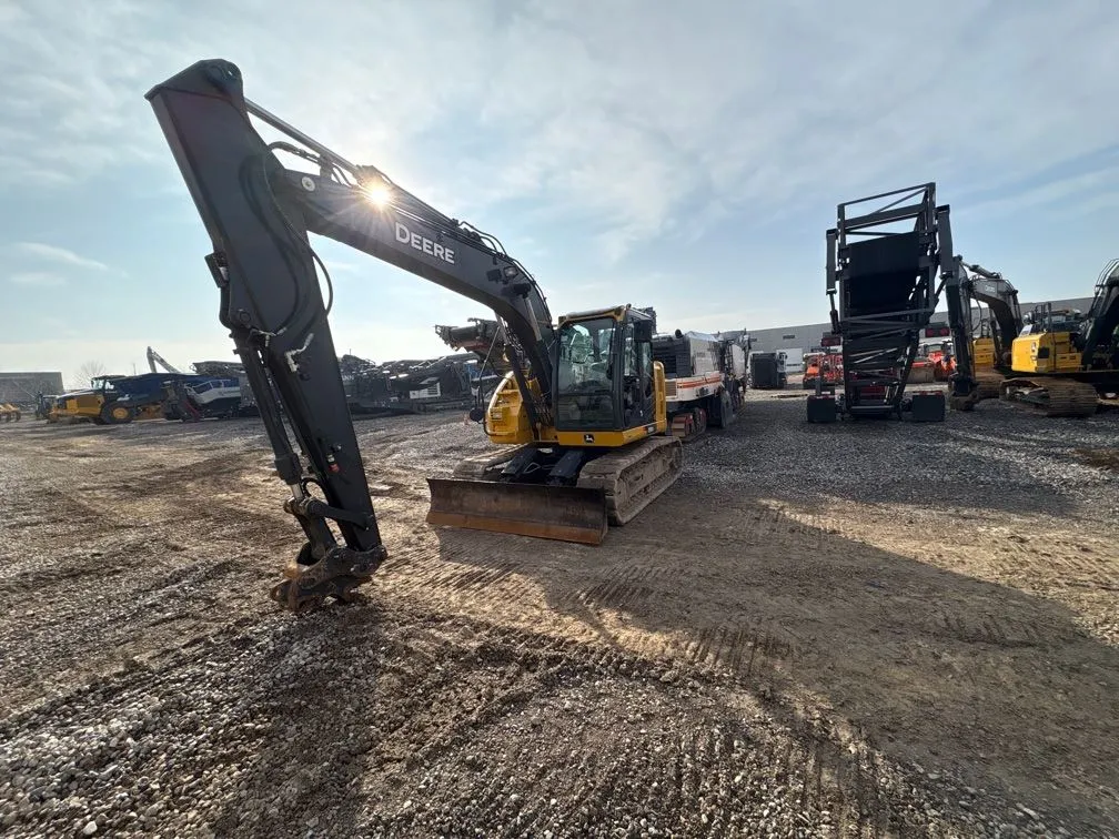 2022 John Deere 135G
