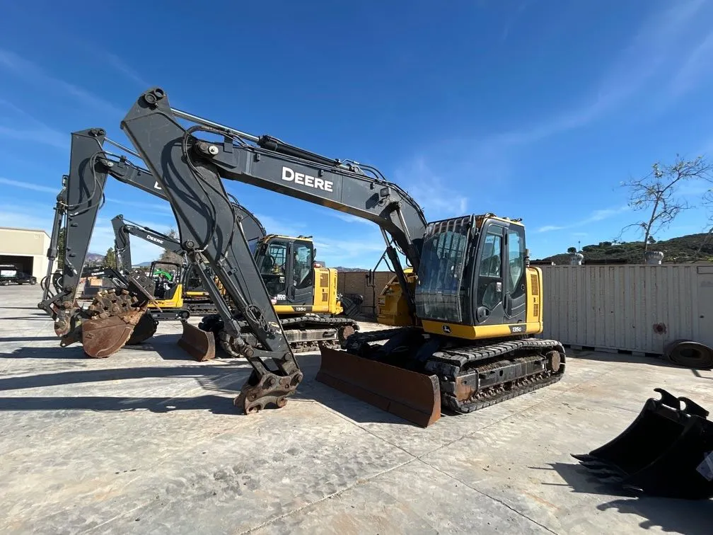 2021 John Deere 135G