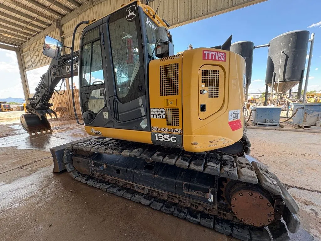 2020 John Deere 135G