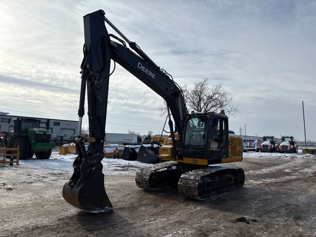 2022 John Deere 160GLC