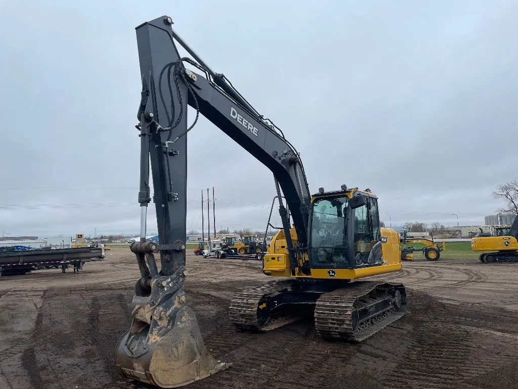2022 John Deere 160GLC