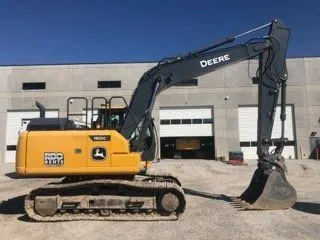 2022 John Deere 160GLC