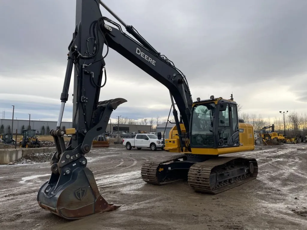 2022 John Deere 160GLC