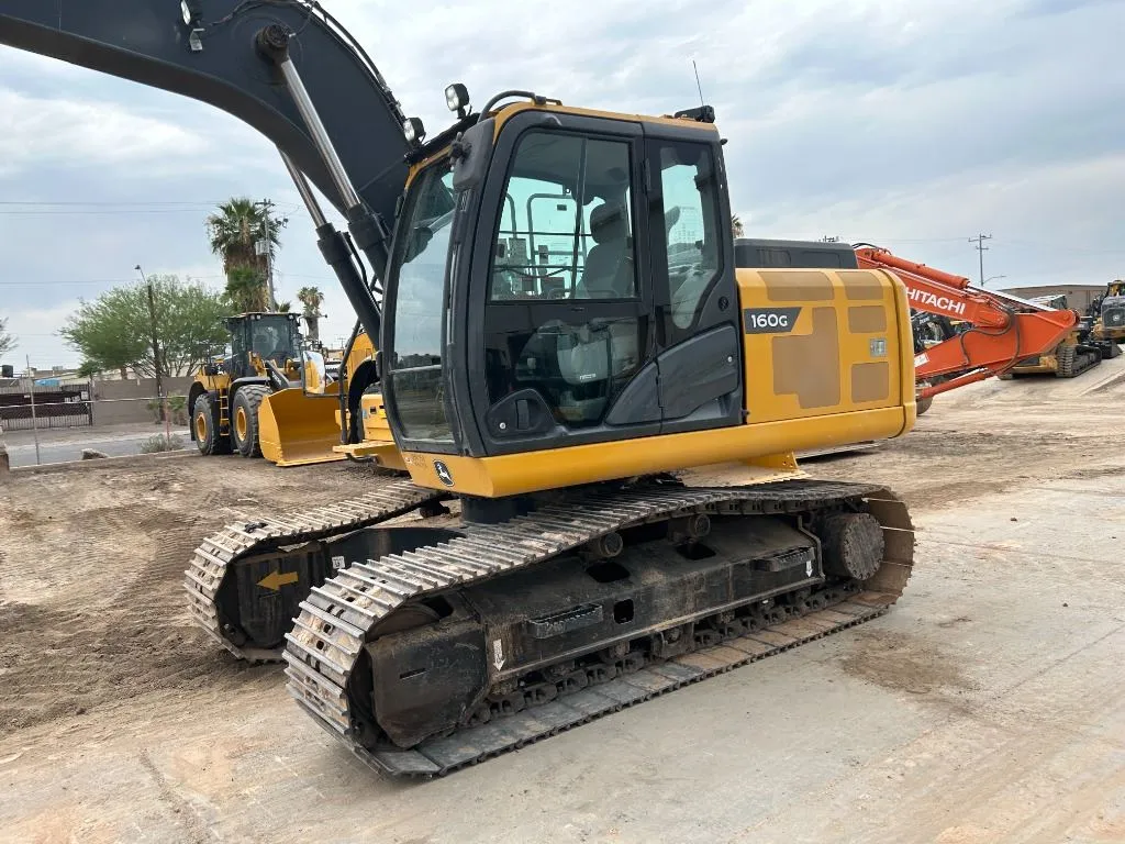 2022 John Deere 160GLC
