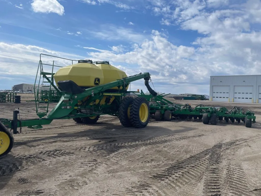 2012 John Deere 1890