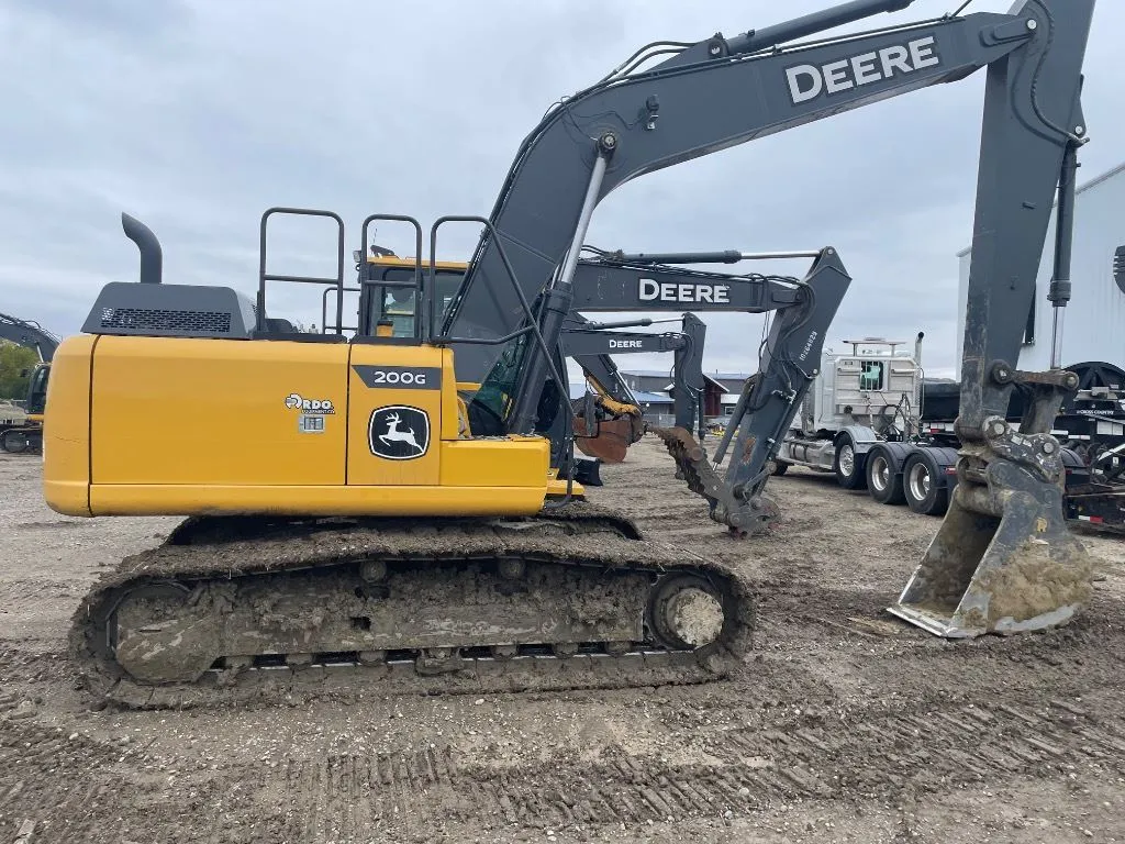 2022 John Deere 200G