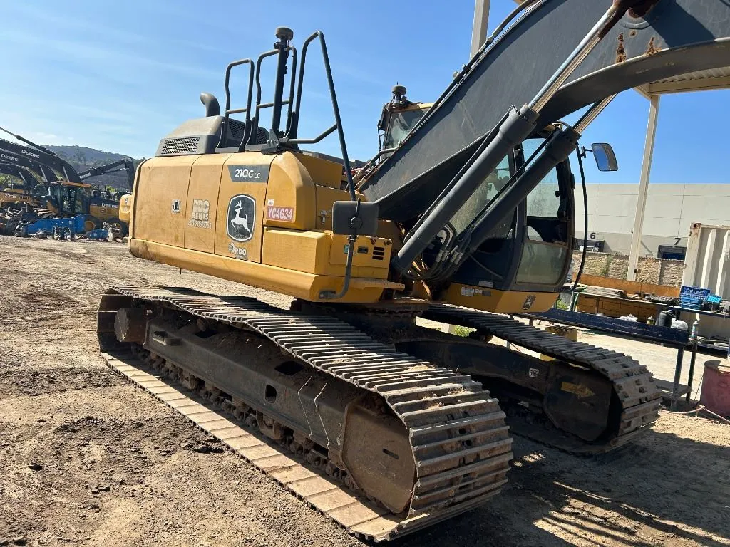 2021 John Deere 210GLC
