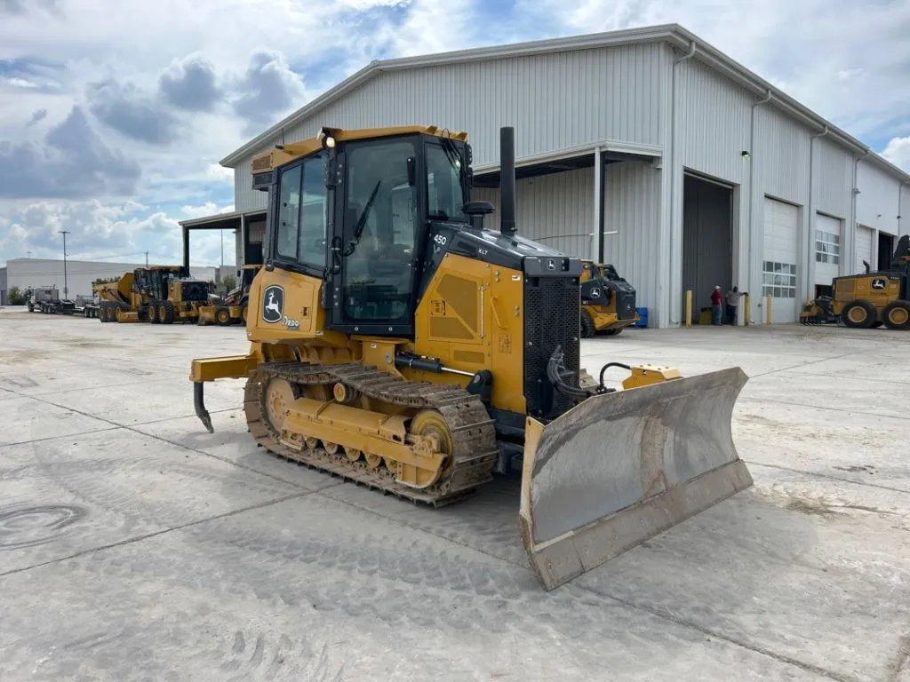 2023 John Deere 450P
