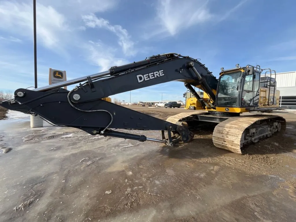 2021 John Deere 470GLC