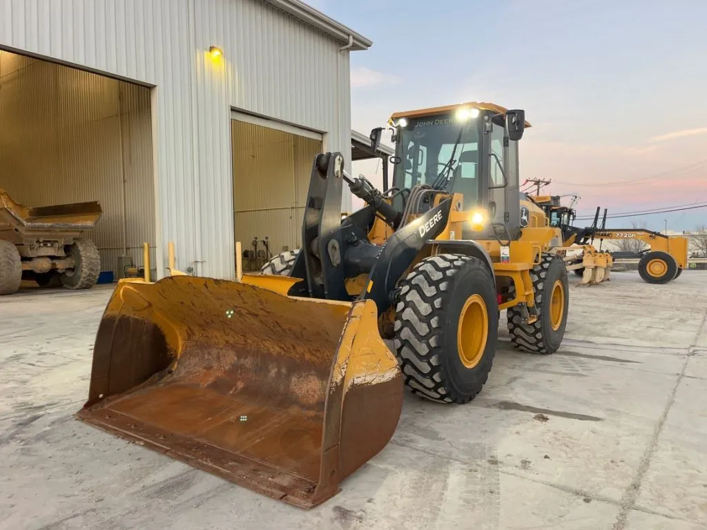 2023 John Deere 524P