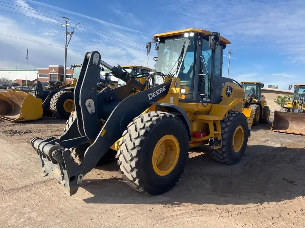 2023 John Deere 544P