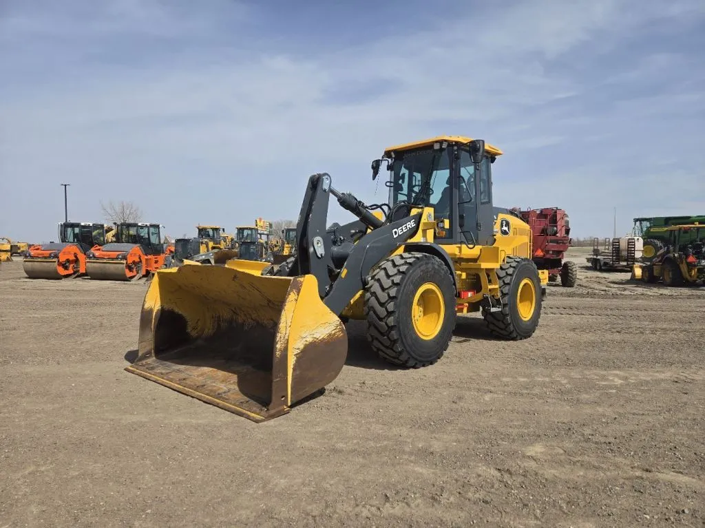 2023 John Deere 544P