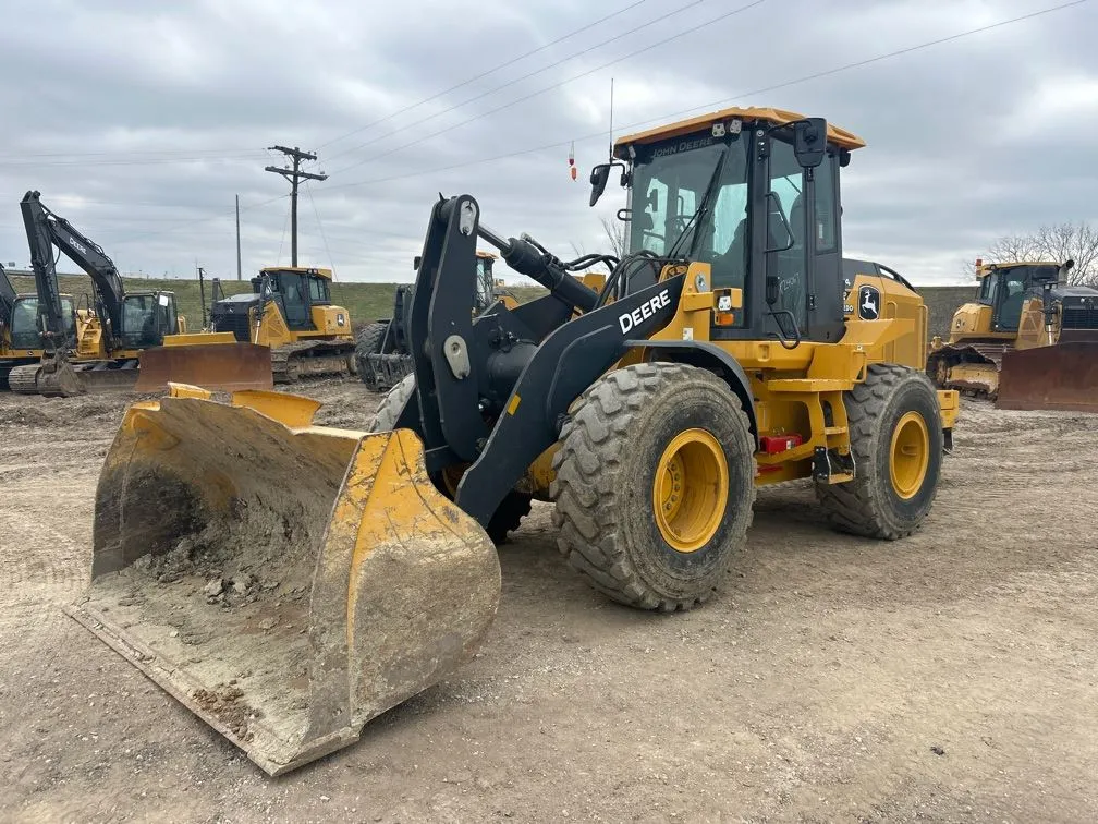2024 John Deere 544P