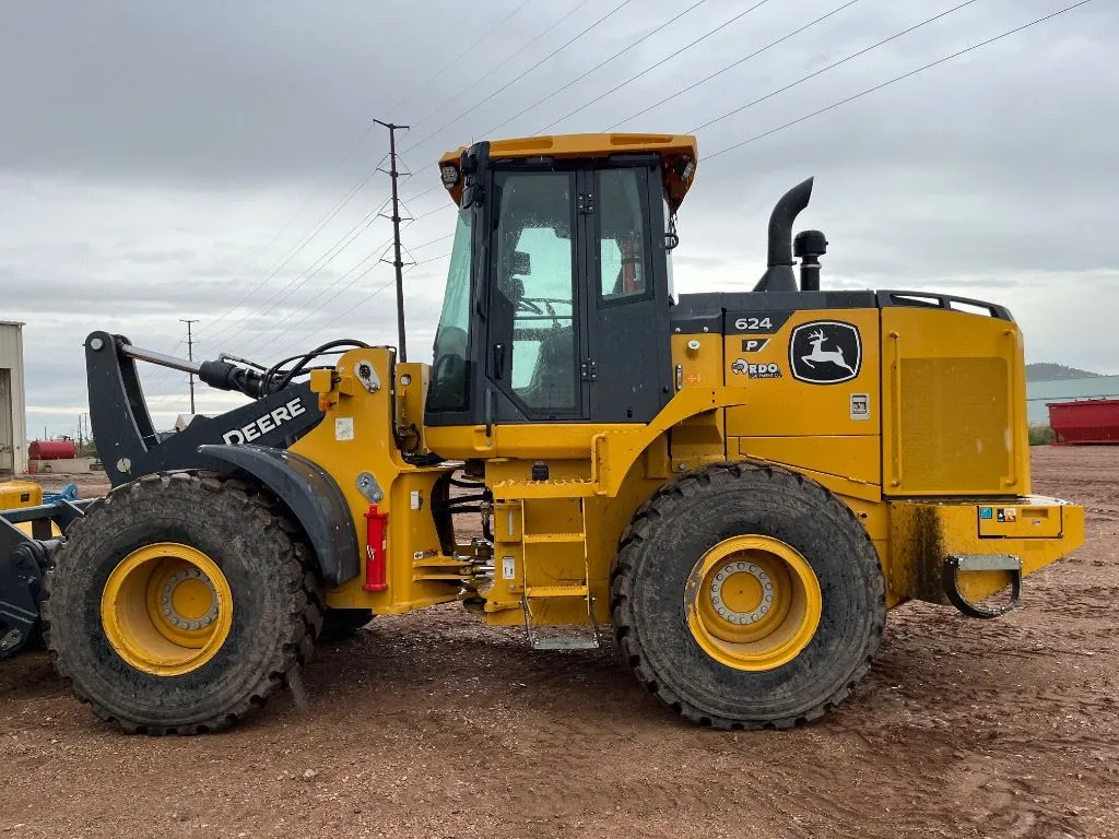 2024 John Deere 624P