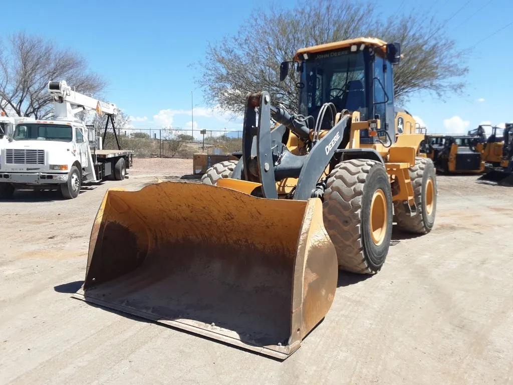 2022 John Deere 624P