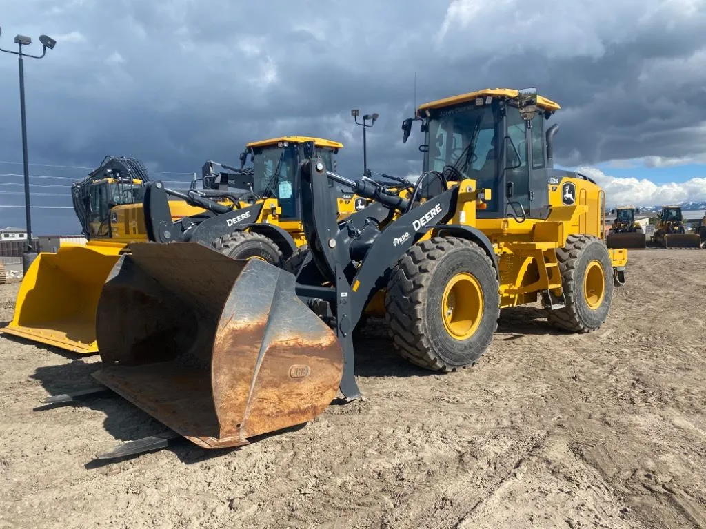 2022 John Deere 624P