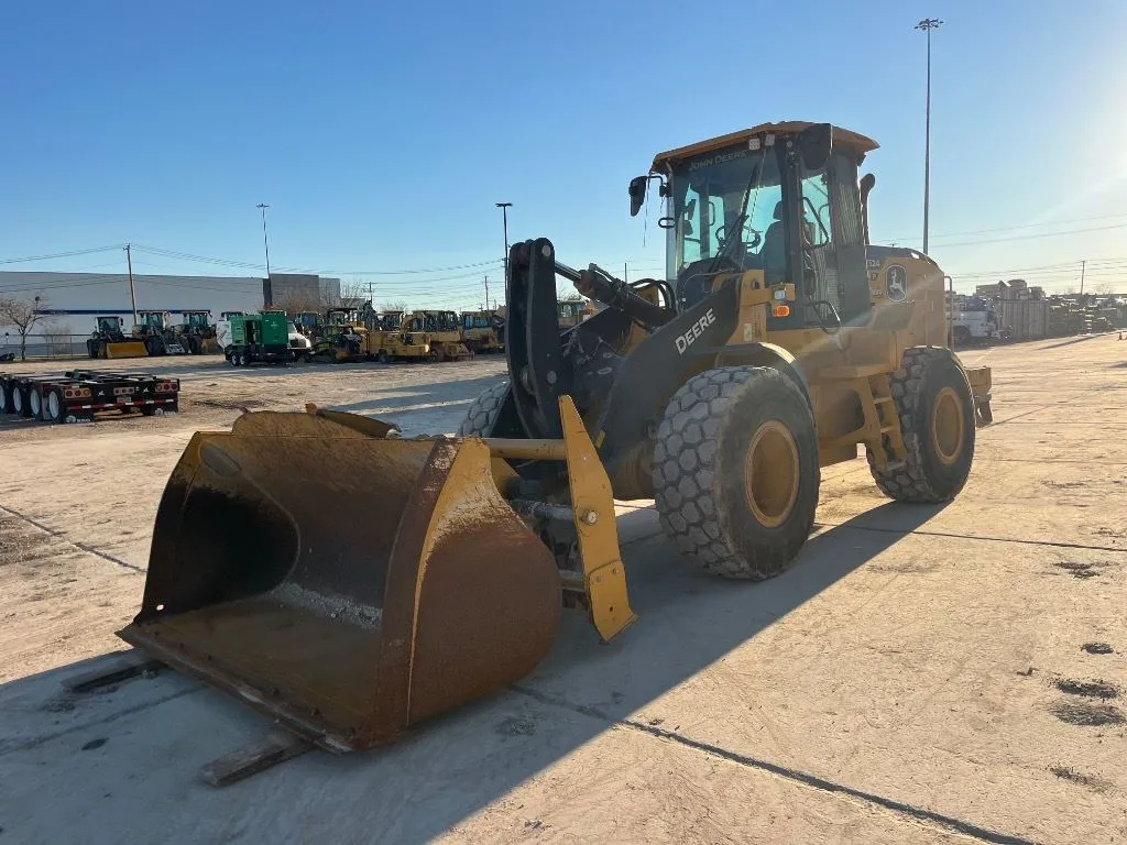 2022 John Deere 624P
