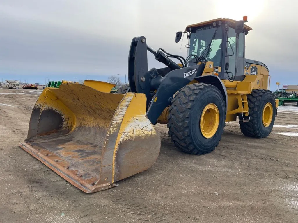 2023 John Deere 644P