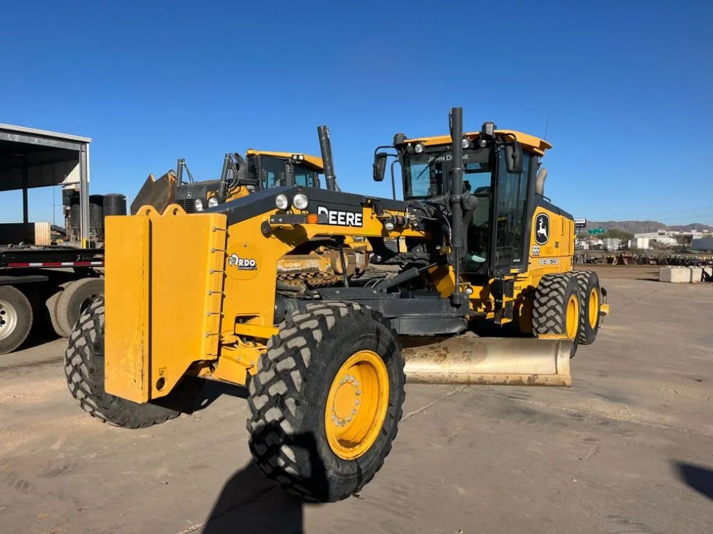 2022 John Deere 672G