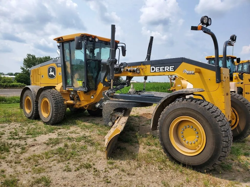 2020 John Deere 772G