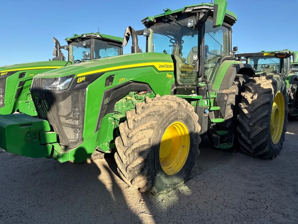 2023 John Deere 8R 370