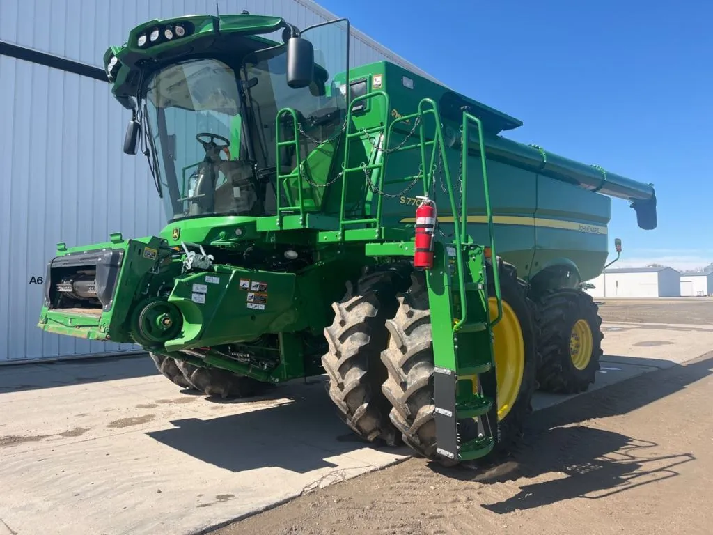 2024 John Deere S770