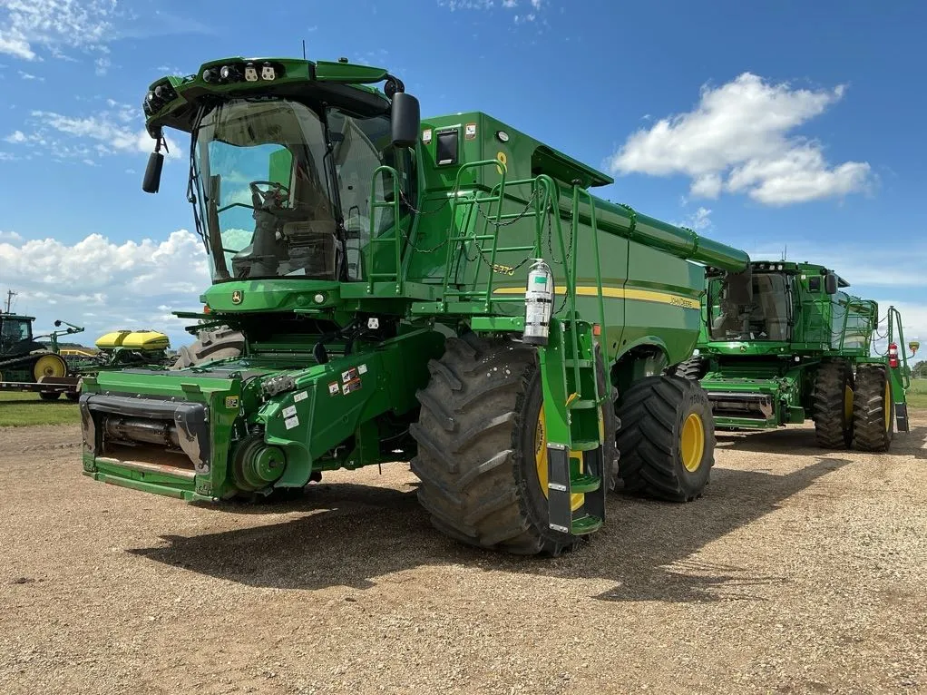 2023 John Deere S770