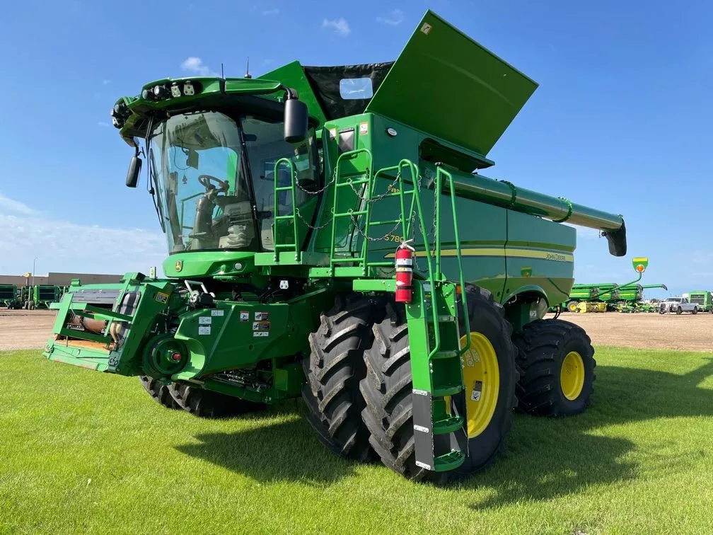 2024 John Deere S780