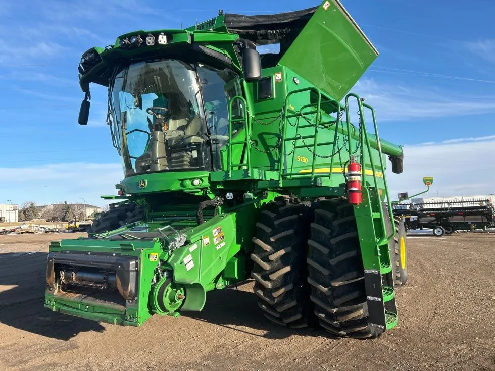 2024 John Deere S780