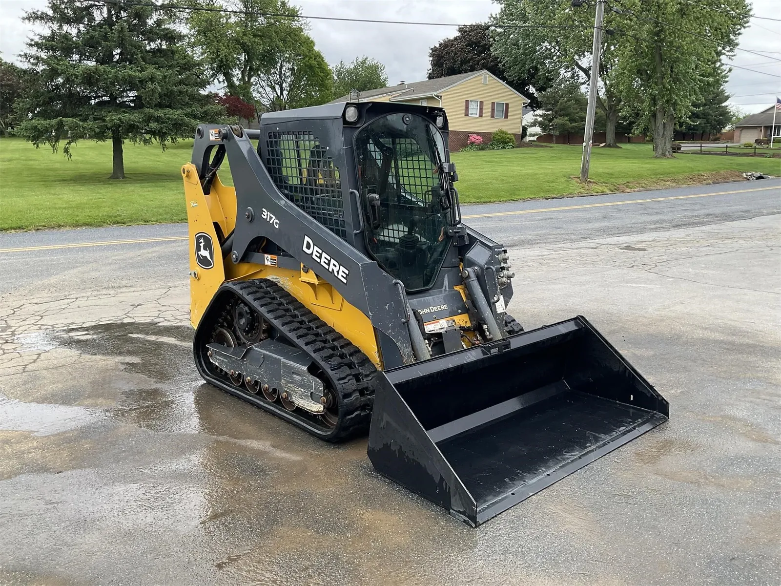 2020 John Deere 317G