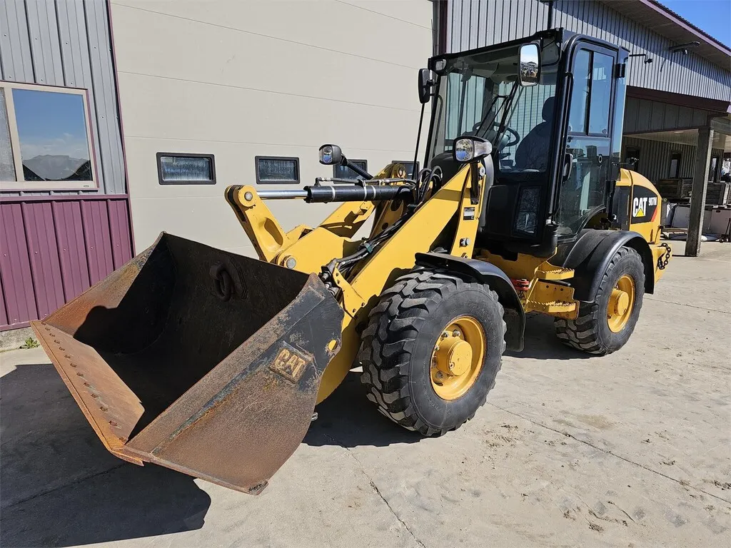 2017 Caterpillar 907M