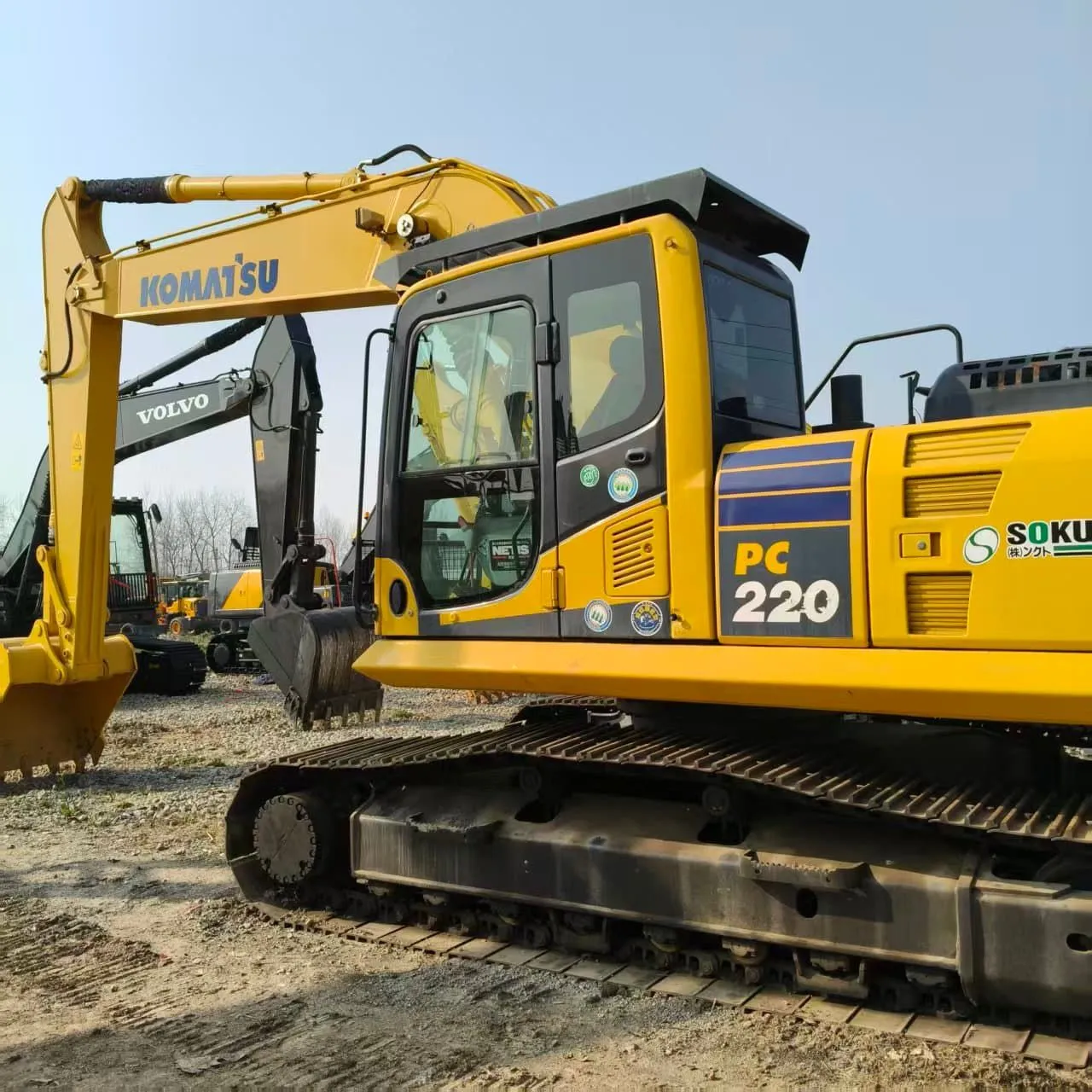 Komatsu PC220