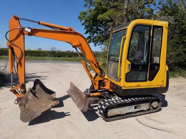 2003 Takeuchi TB125