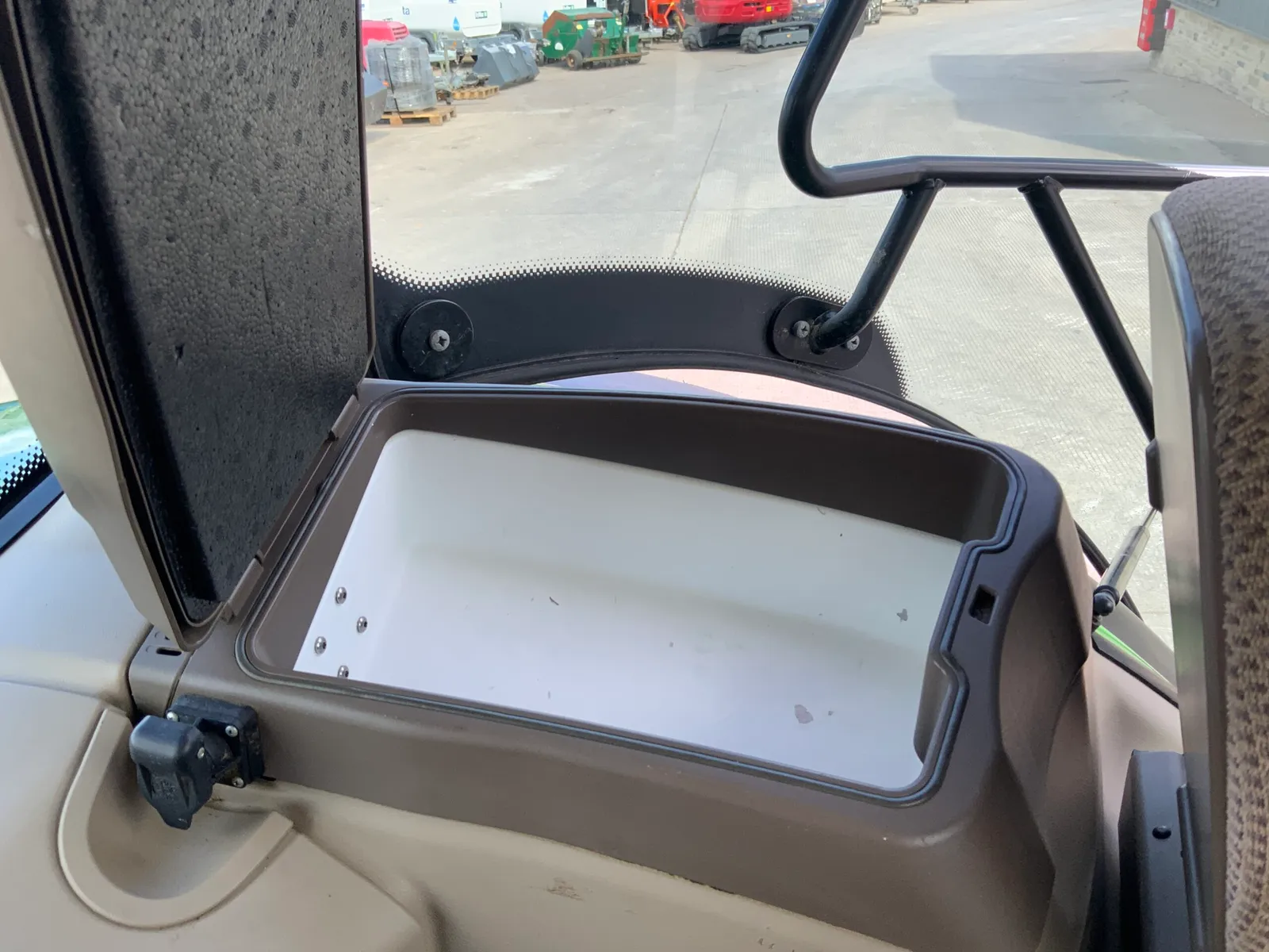 John Deere 6105R Tractor (ST26571)